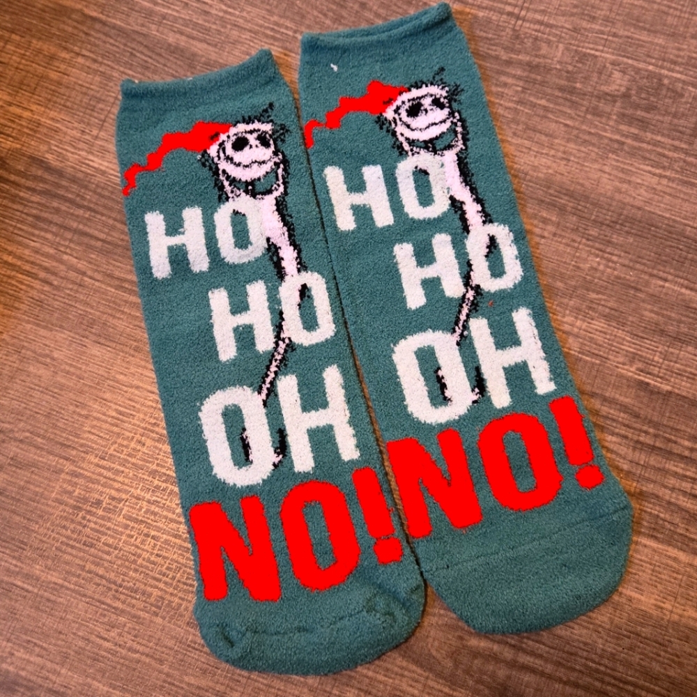 🍒🍒 Jack Skellington Ho Ho OH No! Fuzzy Socks